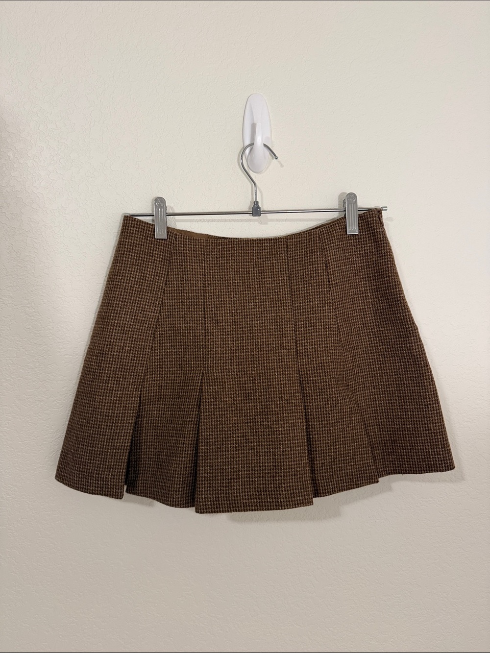 ASTR Pleated Skort - Picture 3 of 5